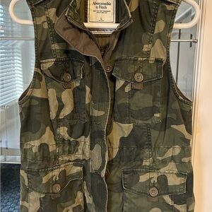 Abercrombie & Fitch Camo Vest with Button Accents